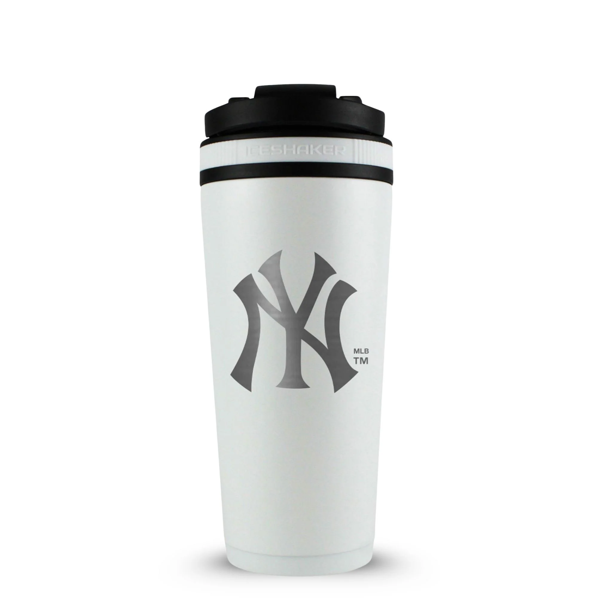 Officially Licensed New York Yankees 26oz Ice Shaker - White